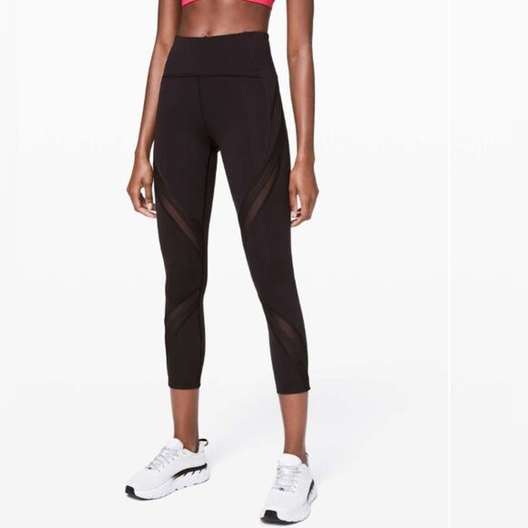 Lululemon Bootcamp Ready Tight 25